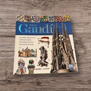 Antoni Gaudí Visual Guide Complete Works Architecture Book English